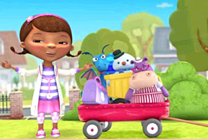 玩具医生逗宠物