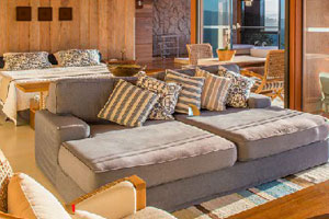 逃出优美的度假村