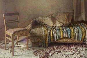 神秘避难所逃生