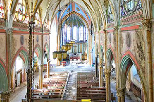 逃离天主大教堂