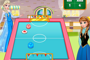冰雪姐妹玩碰碰球