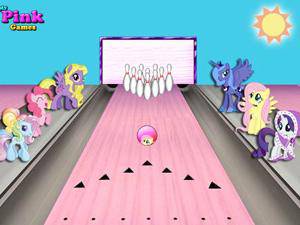 可爱小马打保龄球