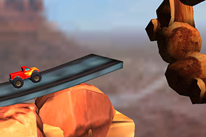 大脚车高空挑战