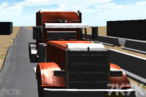 巨无霸卡车停靠