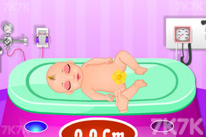 孕妇安娜做急救