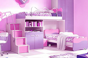 逃出女孩的粉色闺房