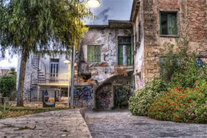 逃出废弃欧洲小镇