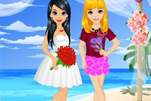 沙滩靓丽姐妹花