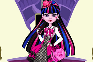 怪物高校女生打扮